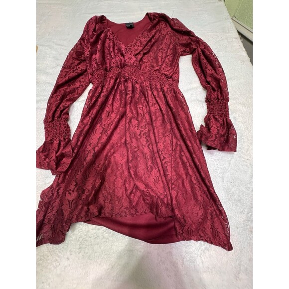 EUC beautiful Lace Disney Princess Burgundy dress Xl‎ Adult Maroon Captain Hook - Picture 1 of 14